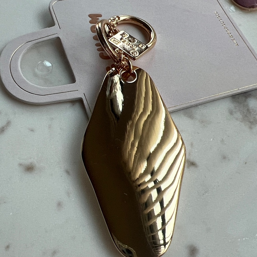 Anthropologie Gold and White Après-Ski Key Holder - Picture 8 of 11
